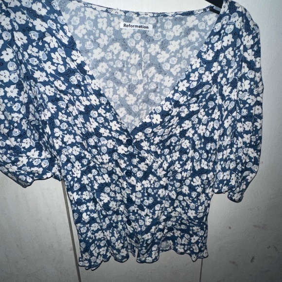 Reformation Raquel Blouse - Blue Floral - Size 6 - Picture 6 of 9